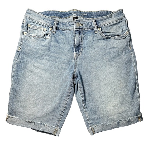 GAP Pants - GAP Distressed Blue Denim Cuffed Bermuda Shorts- Women’s Size 8